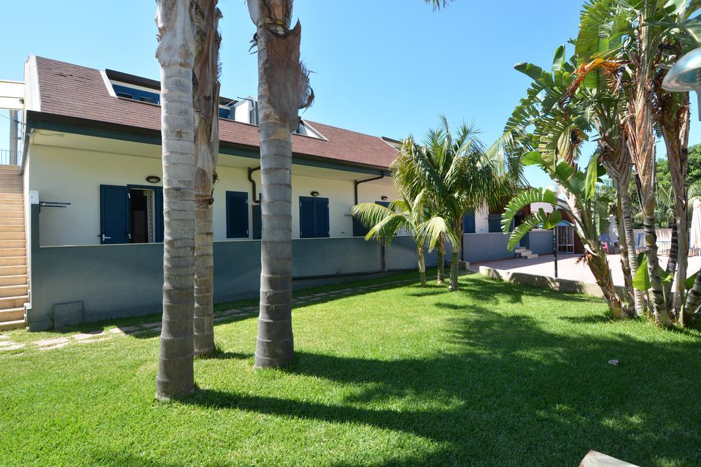 مارينا دي راغوزا B&B La Castellana المظهر الخارجي الصورة