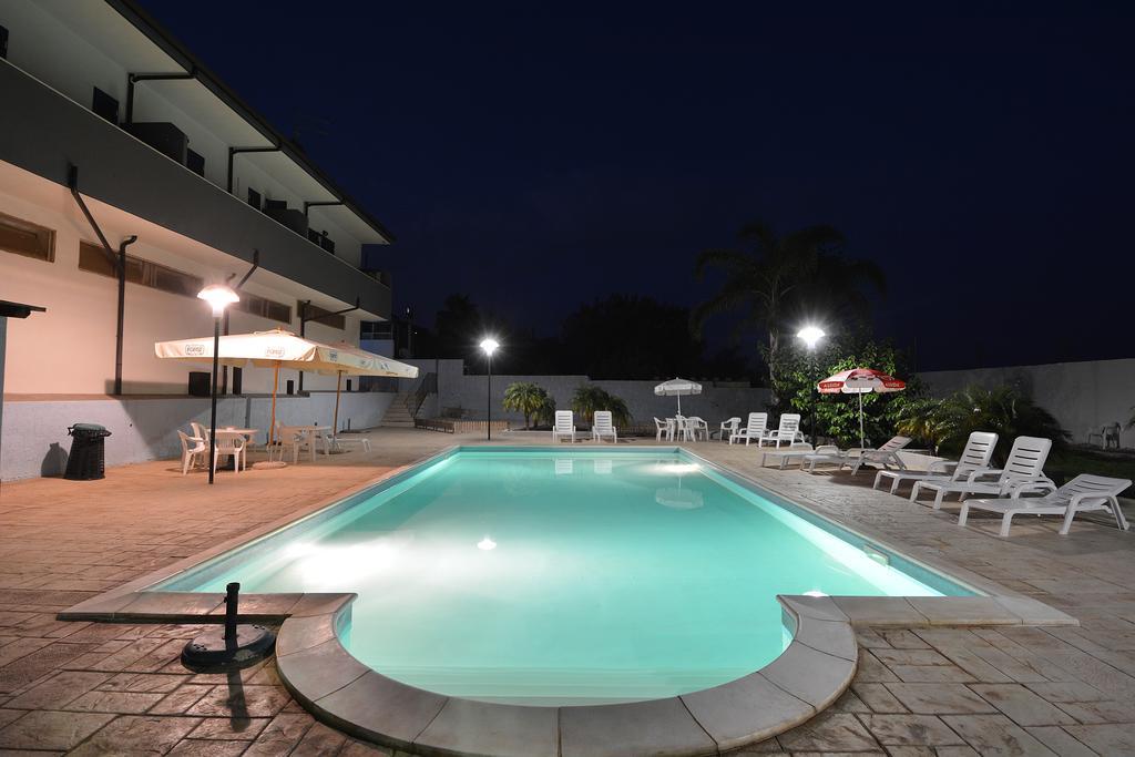 مارينا دي راغوزا B&B La Castellana المظهر الخارجي الصورة